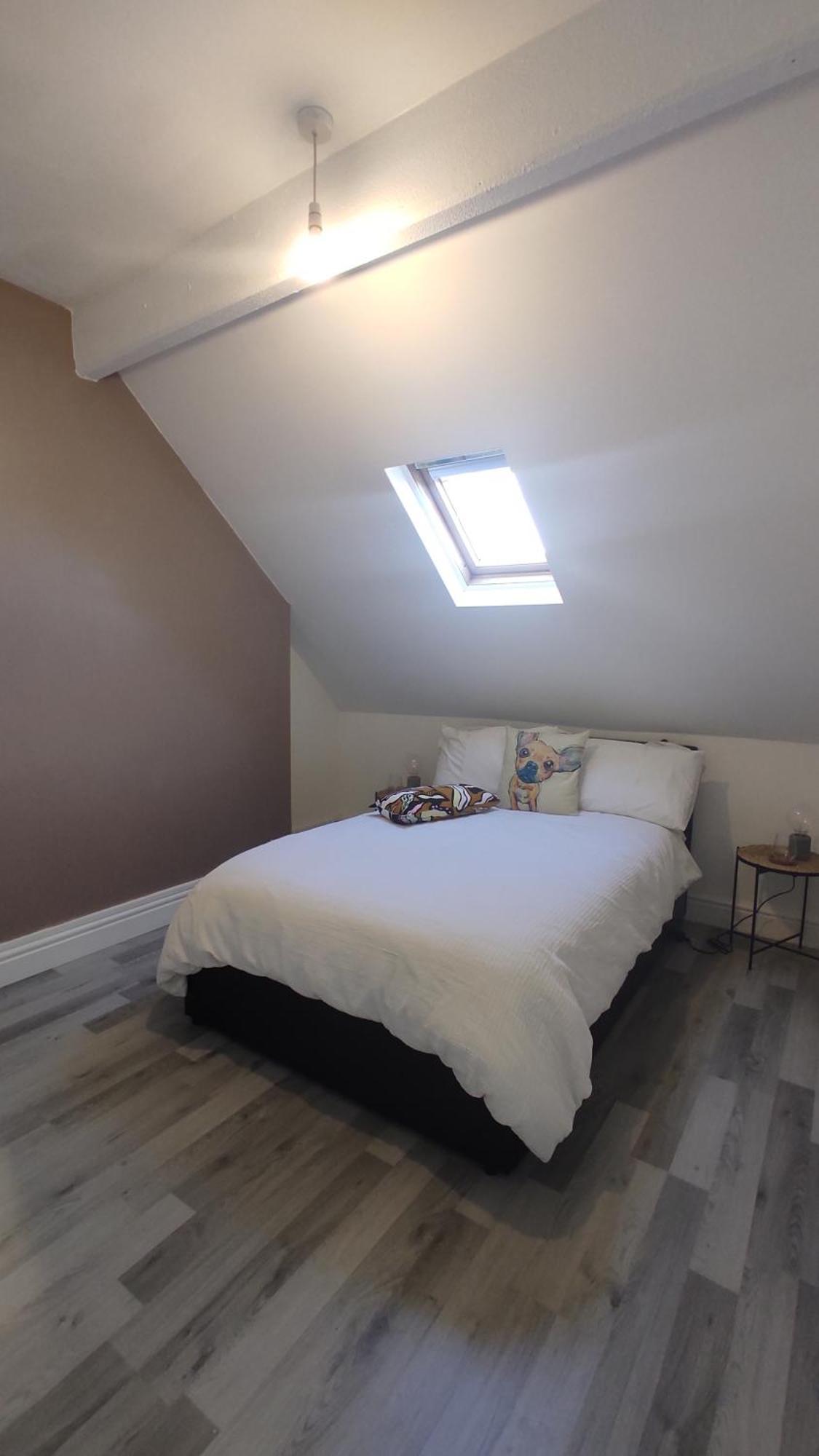 Casa Jimenez - Close To Town With Shared Bathroom Cardiff Exteriér fotografie